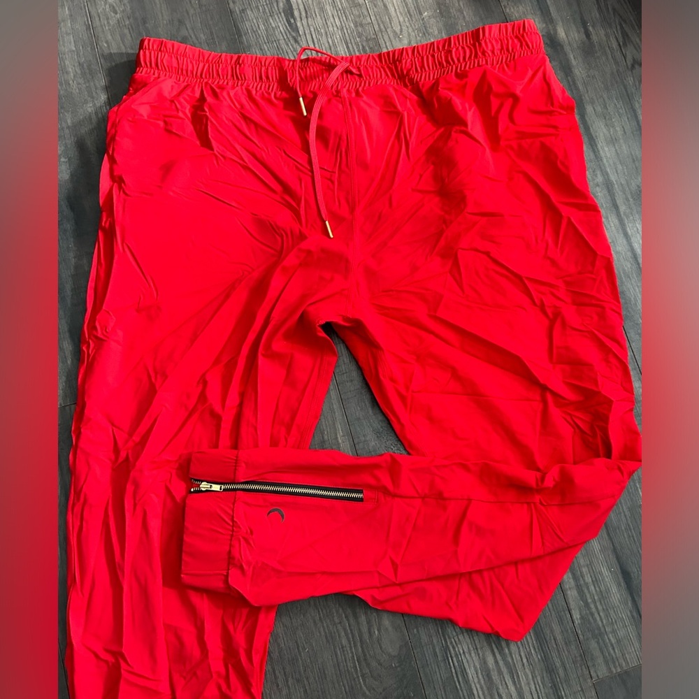 ZYIA red everywhere zipper joggers size 3X - NEW!